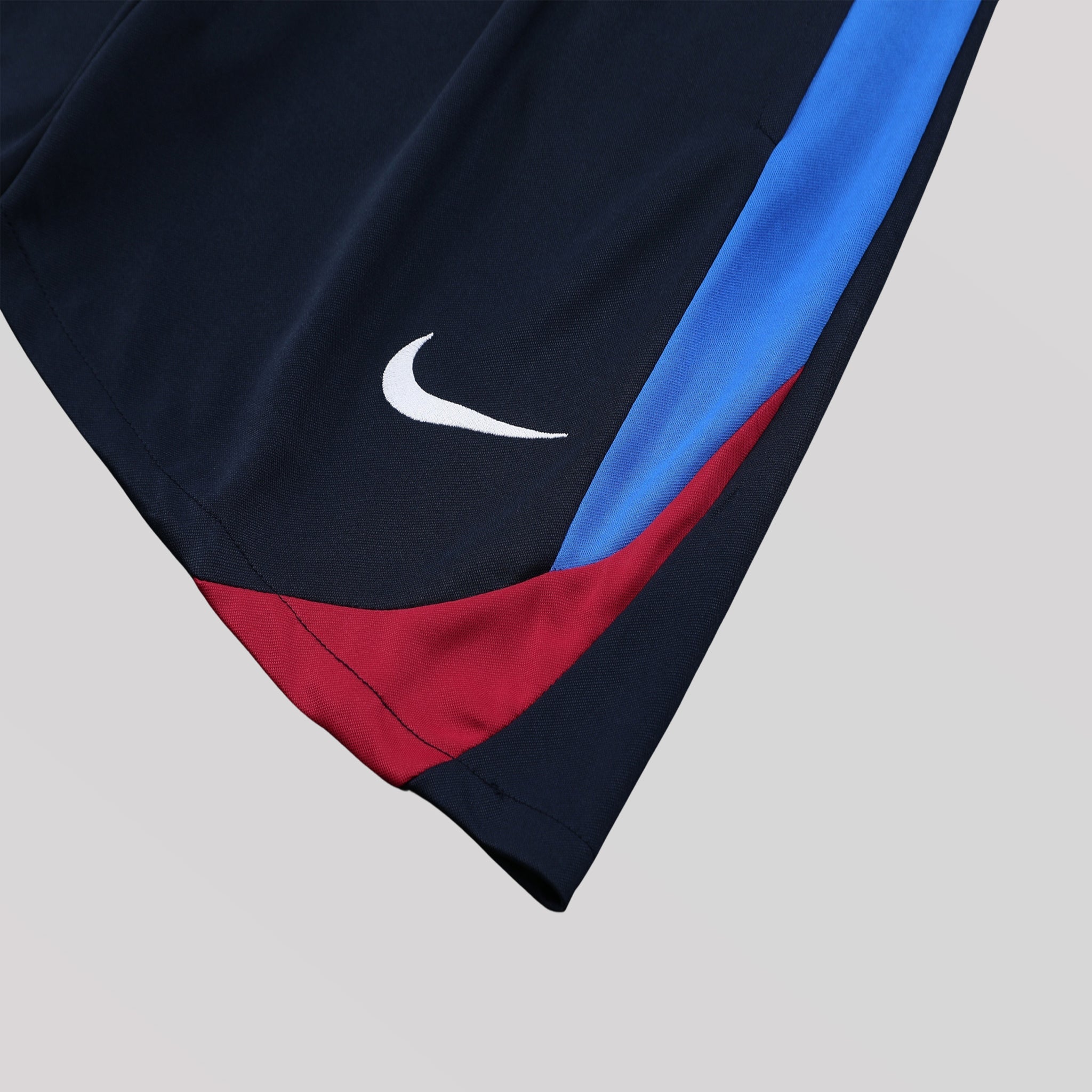 Barcelona "Tiki-Taka" Training Kit - FutKulture