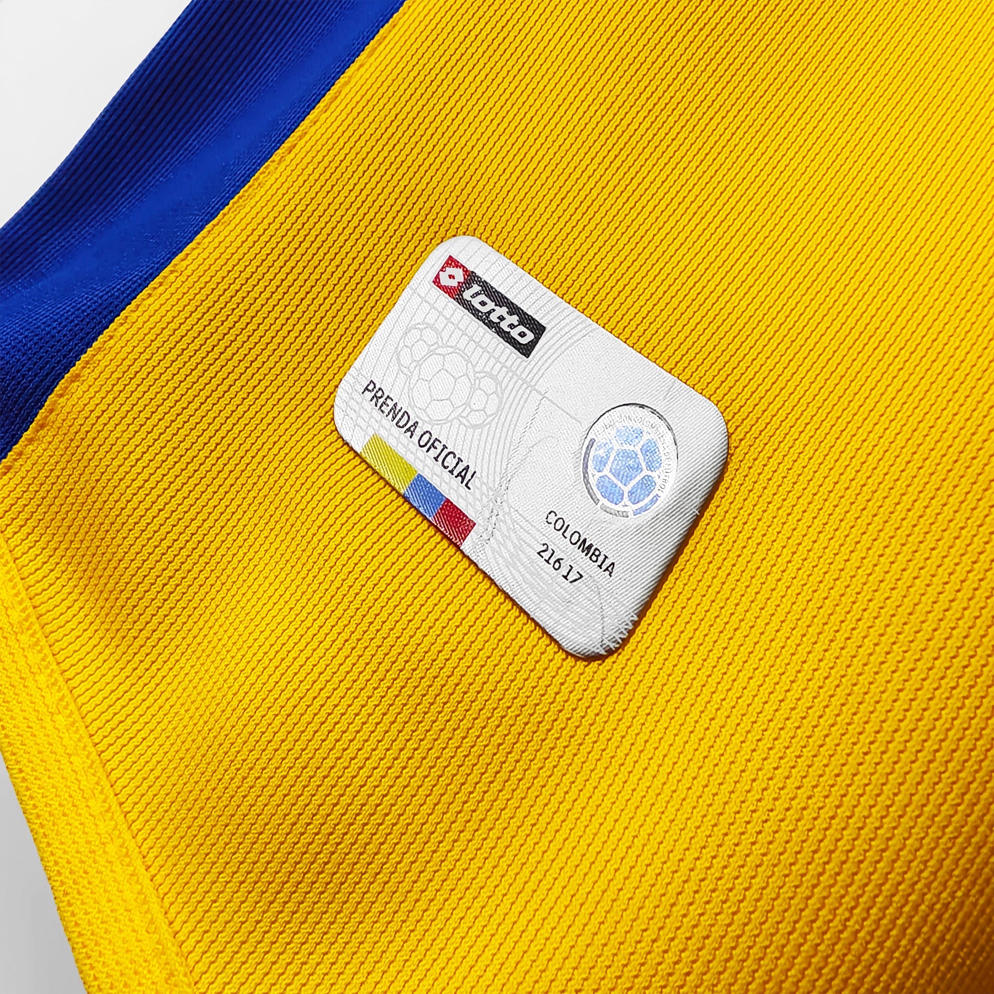 Colombia 2004/05 Home Kit