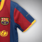 10/11 Barcelona Home Kids Size Kit - Image 4