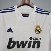 10/11 Real Madrid Home Kit - Image 4