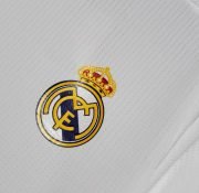 15/16 Real Madrid Home Kit - Image 2