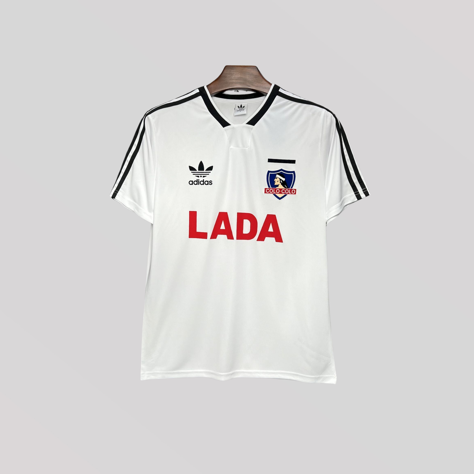 1_11cc3d19-3183-40ca-a2a5-4622f6d10980 Colo-Colo 1991 Home Retro Football Kit - Image 1
