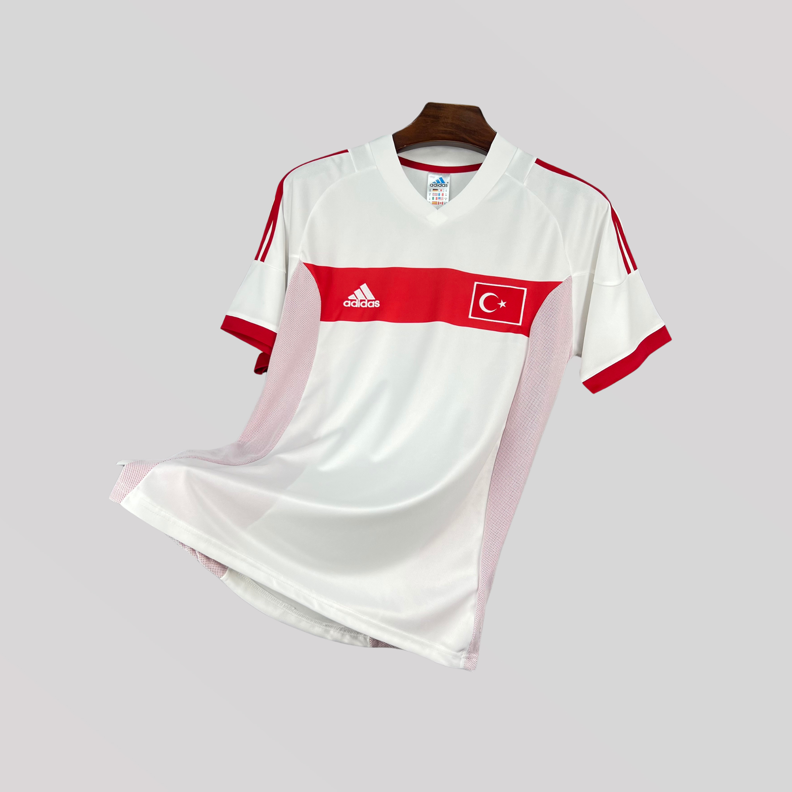 1_4577ac55-8985-41f4-b2ef-3b7d2c6dd019 Turkey 2002 Men’s Away Retro Football Kit - Image 1
