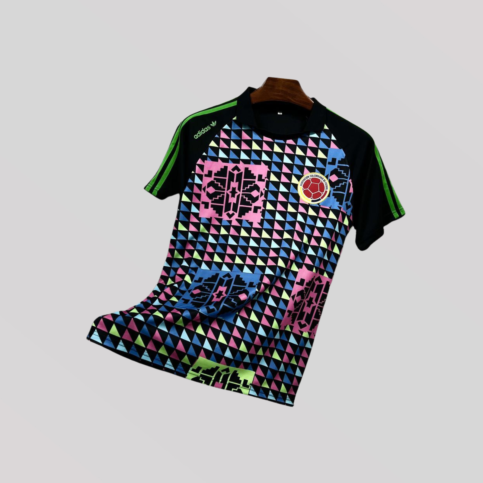 1_4e4746fa-e2e0-4f06-8e4d-220da8afe802 Colombia 1990 Men’s Retro Goalkeeper Football Kit - Image 1