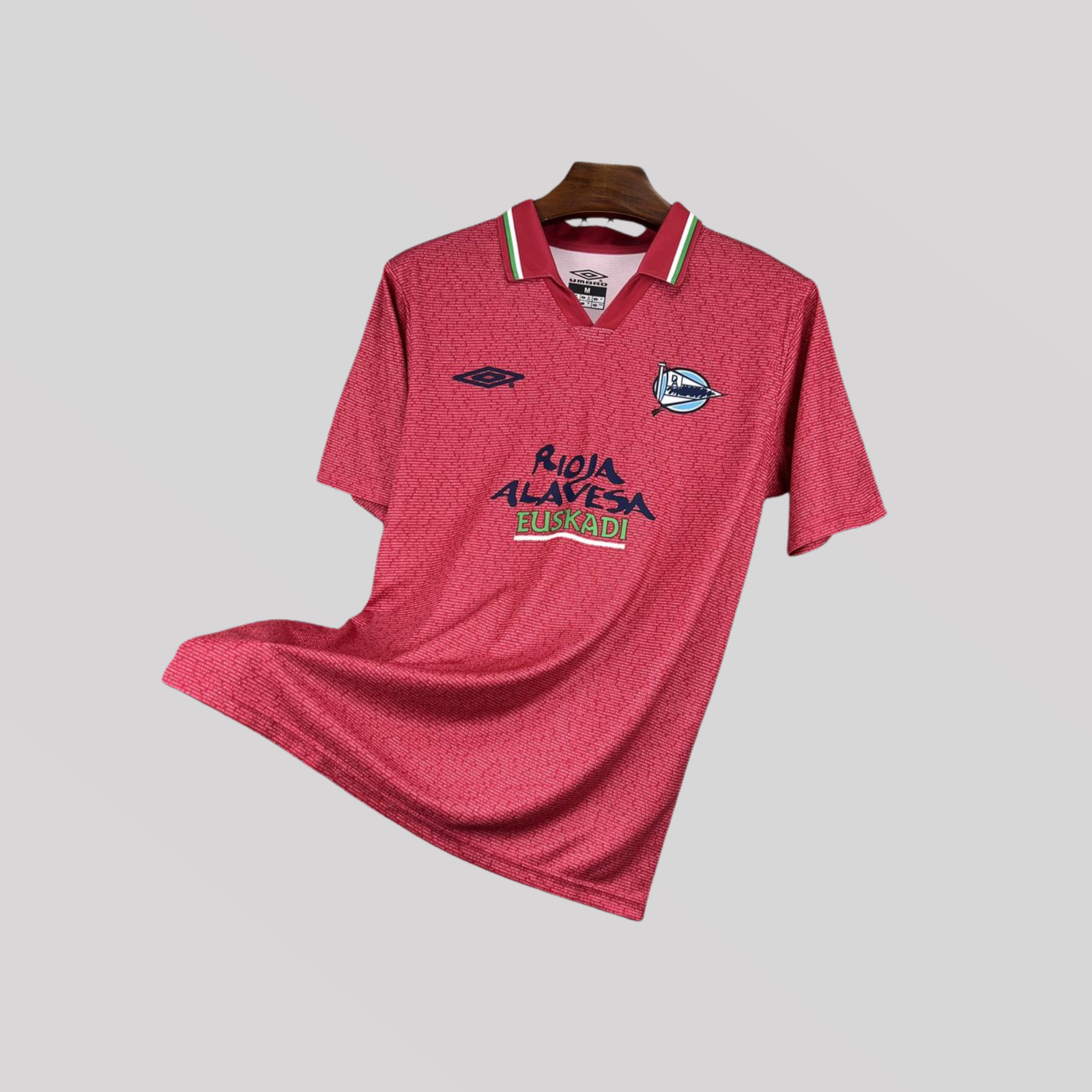1_6657be40-4a68-4b47-8a1e-6ed340356b77 Deportivo La Coruña 2002/03 Home Retro Kit - Image 1