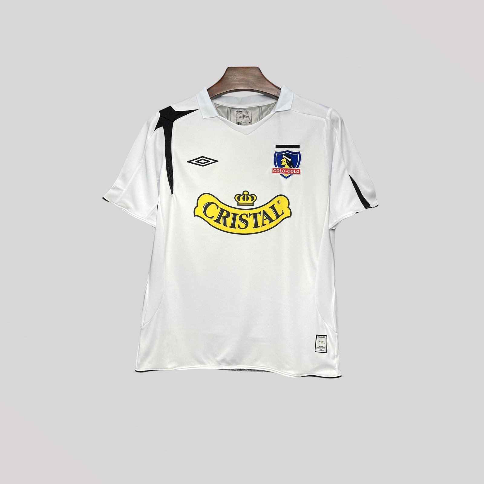 1_c4c591b6-89ec-4c56-84fa-2cf75391b6dc Colo-Colo 2006 Home Retro Football Kit - Image 1