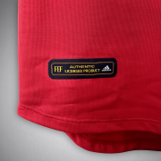 2000 Spain Home Kit - Image 7