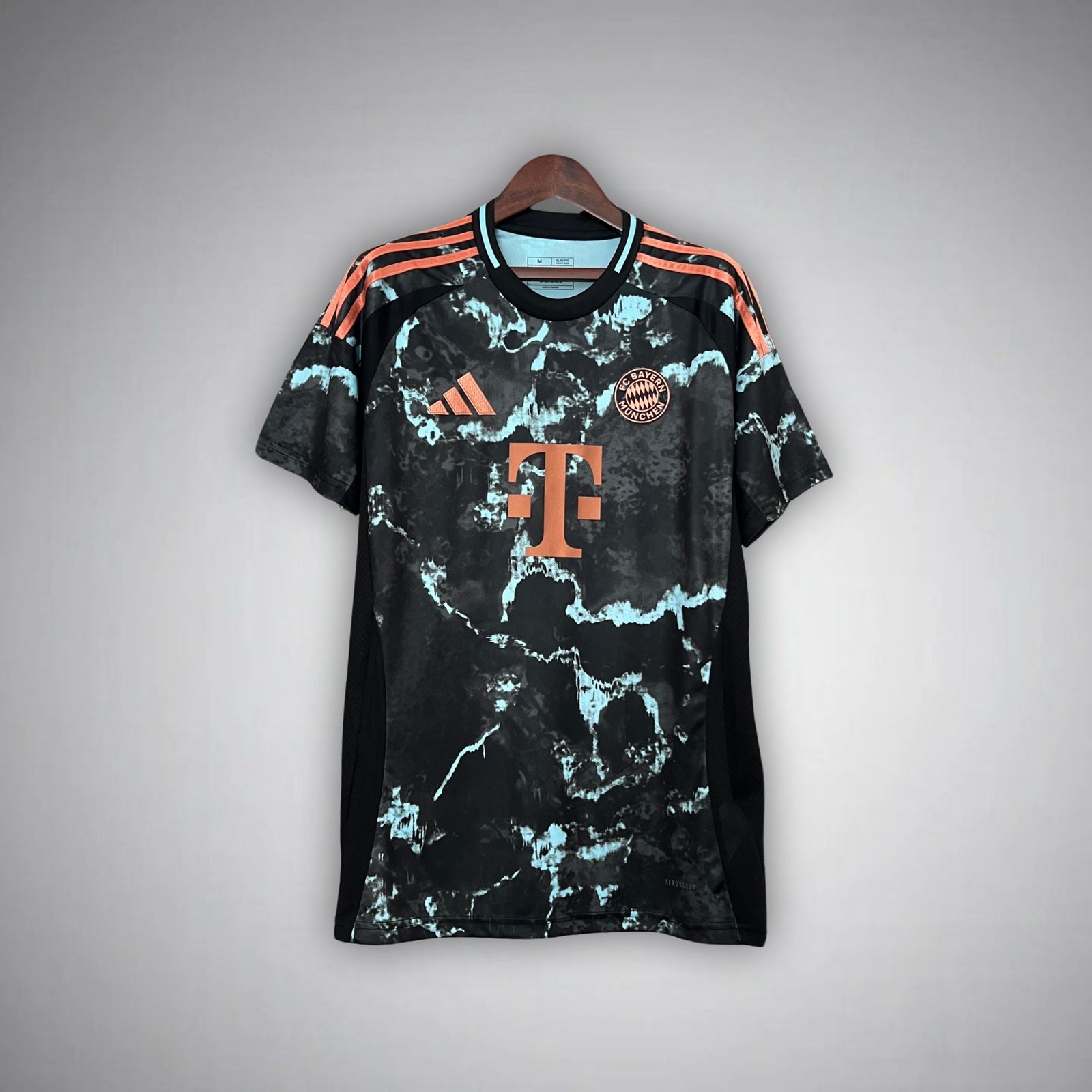 24-25-Bayern-M-nchen-Away-Premium-Kit-FutKulture-41892890837292 24/25 Bayern München Away Premium Kit - Image 1