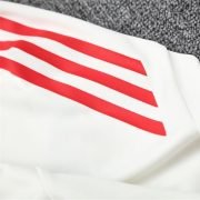 25/26 Liverpool Training White Tracksuit - Image 3