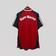 Bayern Munich 2001/02 Home Retro Football Kit - Image 2