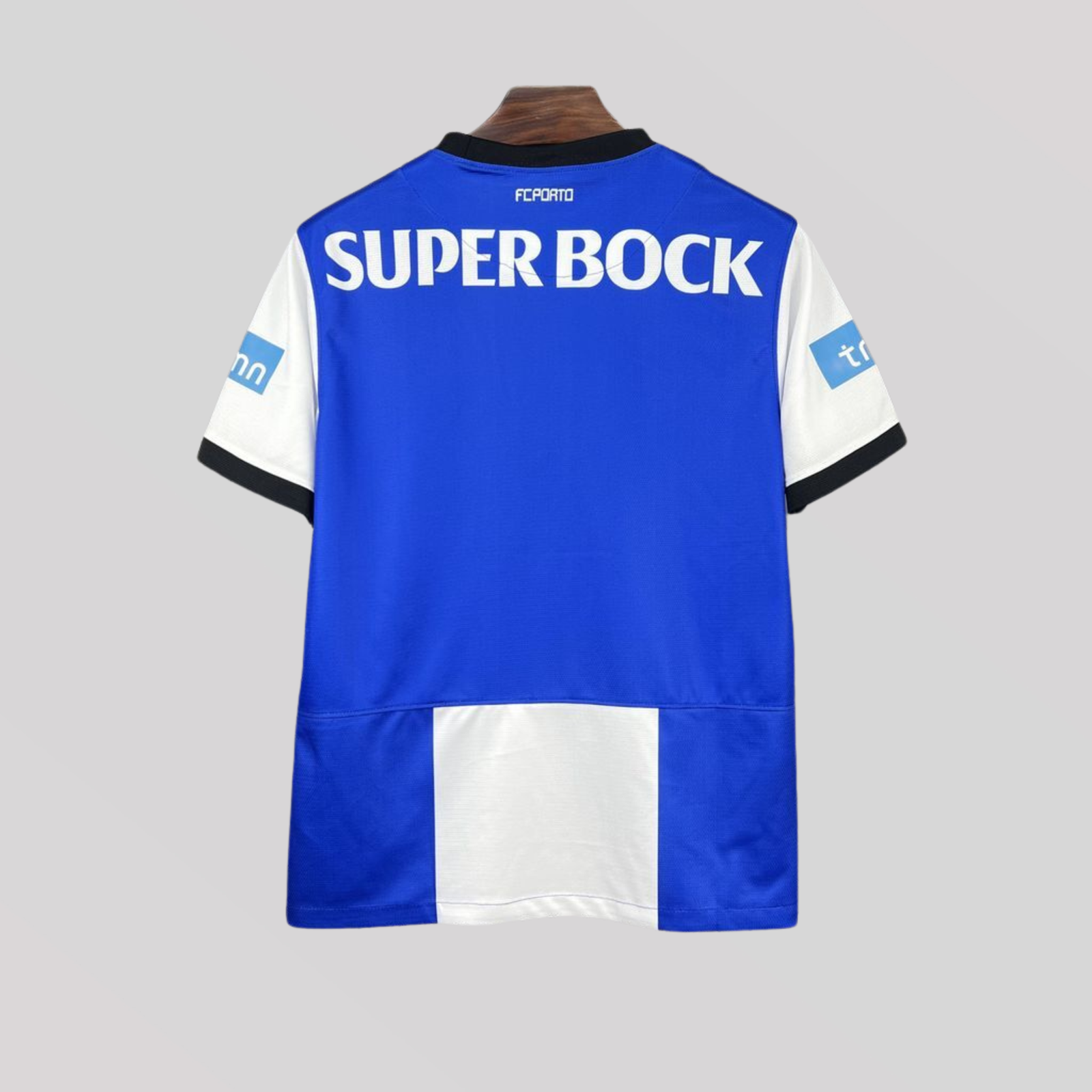 2_4c2f7a53-e2f2-437d-ab97-6f57ebae9525 Porto 2012/13 Men’s Retro Home Football Kit - Image 1
