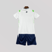 Ireland World Cup Away Kids Size Kit - Image 2