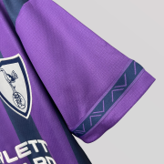 Tottenham Hotspur 1995–1997 Away Retro Football Kit - Image 3