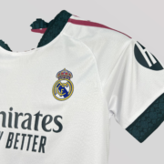 Real Madrid Home Kids Size Kit - Image 3