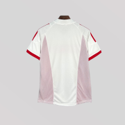 Turkey 2002 Men’s Away Retro Football Kit - Image 3