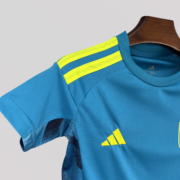 Spain World Cup Goalkeeper Kids Size Kit - Image 4