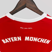 Bayern Munich 2017/18 Home Retro Football Kit - Image 4