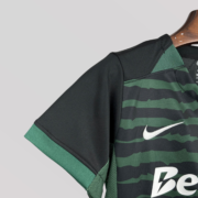 Sporting Lisbon Goalkeeper Kids Size Kit - Image 4