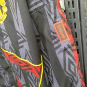 2025/2026 Manchester United Umbro Jacket Windbreaker - Image 6