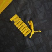 Borussia Dortmund "Royal Crest" Premium Kit - Image 2