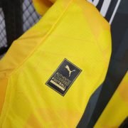 Borussia Dortmund "Royal Crest" Premium Kit - Image 4