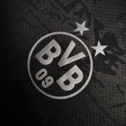 Borussia Dortmund "Stainless" Premium Kit - Image 3
