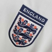 England 2010 Home Kit - Image 3