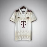 FC Bayern "Die Krone" Premium Kit
