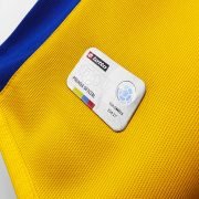 Colombia 2004/05 Home Kit - Image 4