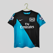 Arsenal 2011/12 Away Kit - Image 2
