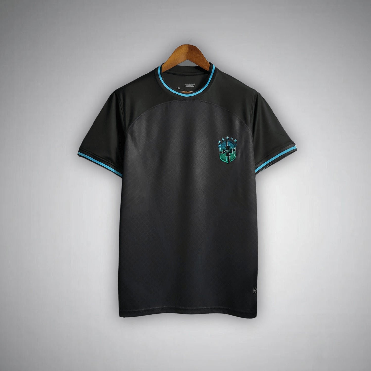 emerland Brazil "Emerald Nights" Premium Kit - Image 1