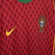 Portugal 2004/06 Home Kit - Image 4